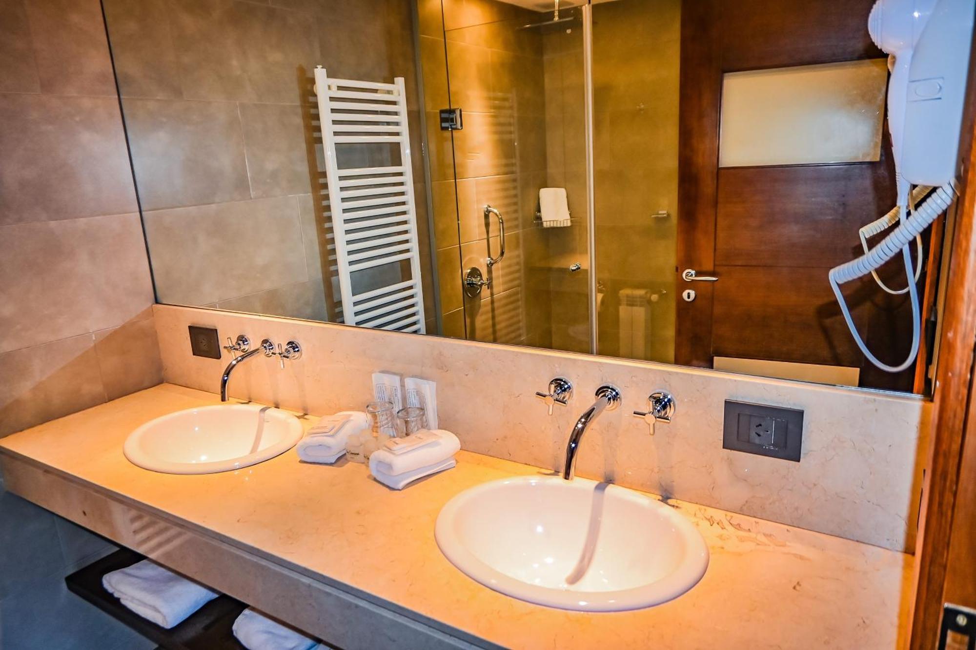 Hotel & Spa La Cheminee San Martín de los Andes Dış mekan fotoğraf